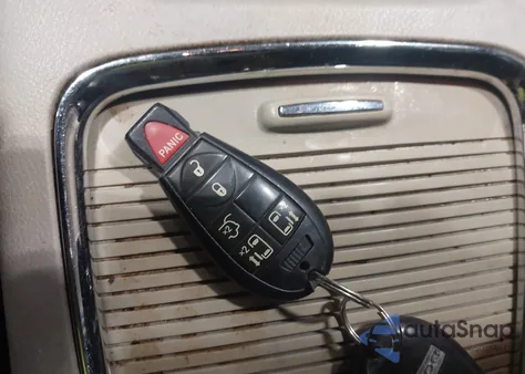 2012 Dodge Grand Caravan Sxt из США, поврежденный, VIN 2C4RDGCG4CR356894